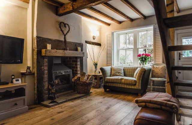 The Old Weavers Cottage
