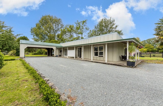 The Olde Store - Hunua Holiday Home