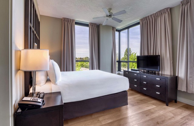 The Oswego Hotel