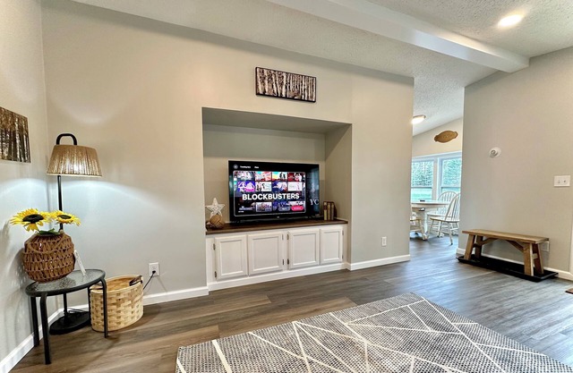 The Otsego! nnA Marvelous 3-bedroom house!