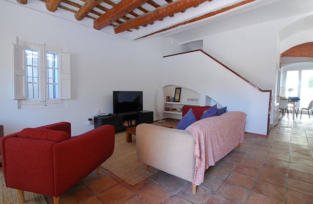 The painter's home · Charming house w/ terrace, sea views & 2 min beach