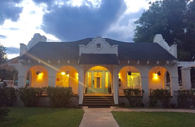 The Palace with private hot tub, sauna & fitness room.