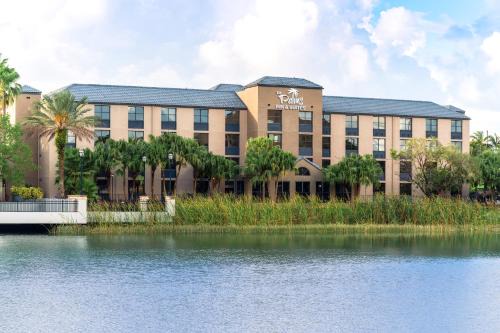 The Palms Inn & Suites Miami, Kendall, FL