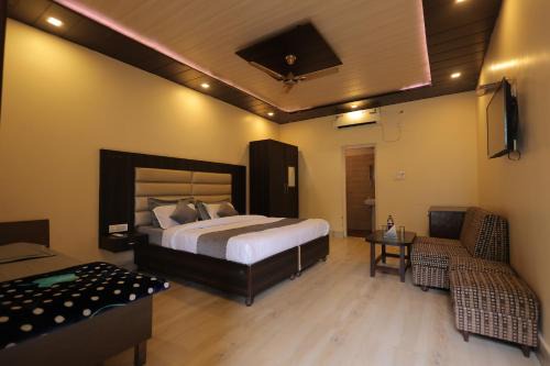 The Palms Resort By Crystona Hotels & Resorts