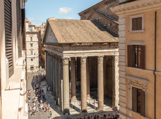 The Pantheon Terrace Experience