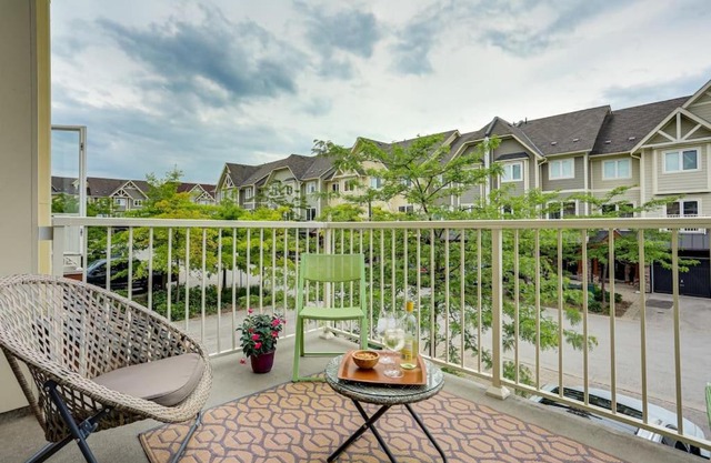The Parker House Gorgeous Light and Spacious Chalet 86100