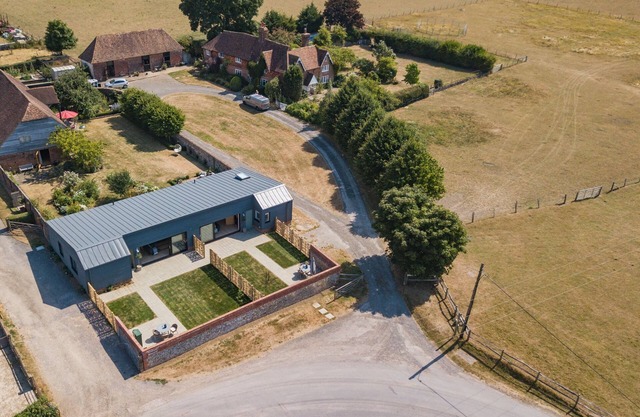 The Parlour - a holiday let that sleeps 4 guests in 2 bedrooms