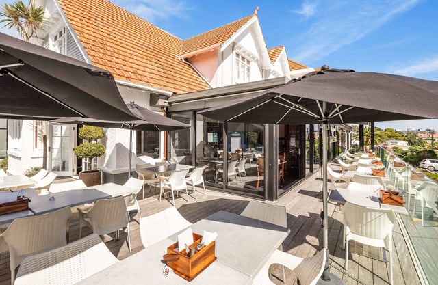 The Parnell Hotel & Conference Centre