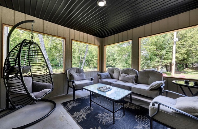 The peaceful secret cottage.