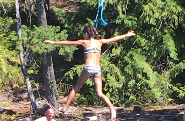 The Perch es una acogedora cabaña en Blind Bay Hideaway en el hermoso y soleado Shuswap