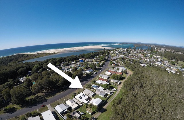 The Perfect Fisherman's House located easy close to Bay and Boat Launching