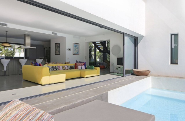 The Perfect Luxury Villa with Sea Views, Ibiza Villa 1011