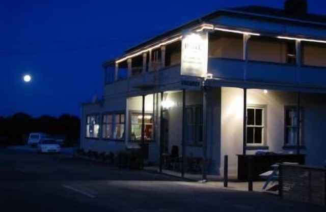 The Pier Hotel and Restaurant