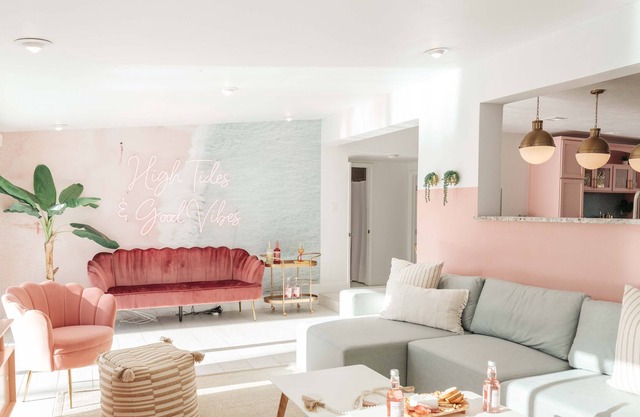 The Pink Flamingo