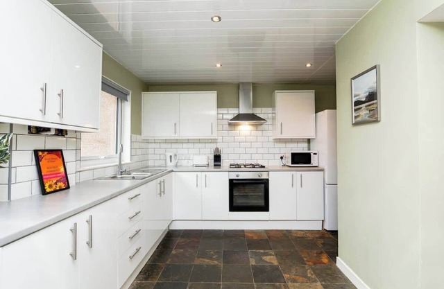 The Pitcairn Residence
