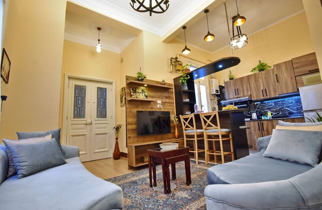 The Place 3 charming downtown apartment Cairo
