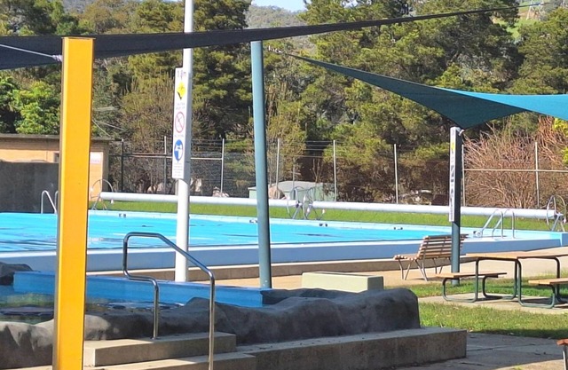 The Pool House at Lake Eildon