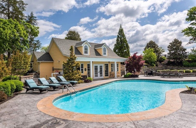 The Pool House-Casa-Baño Privado