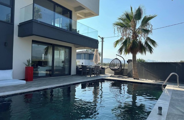 The pool house time
