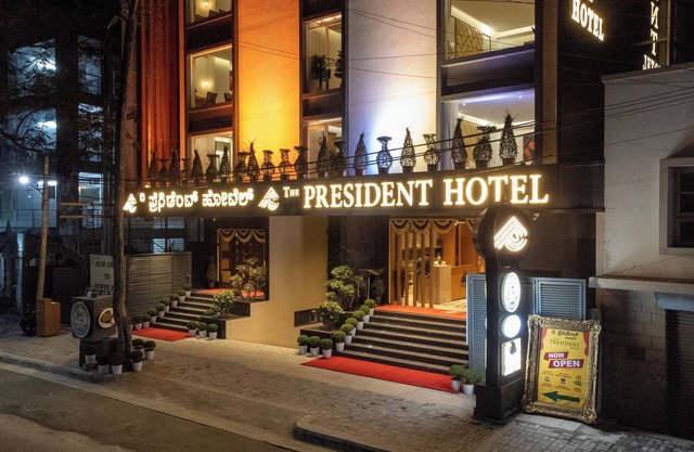 The President Hotel Kumara Park
