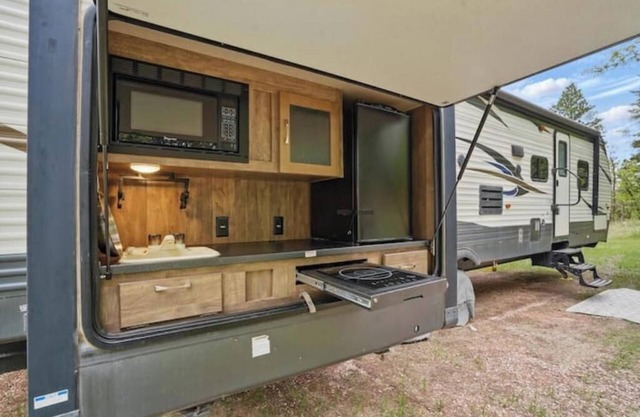 The Puma - XL Camper by Mt Rushmore/Custer SP