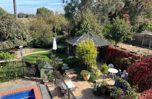 The Rabbit Hole Inn at Harvest Home