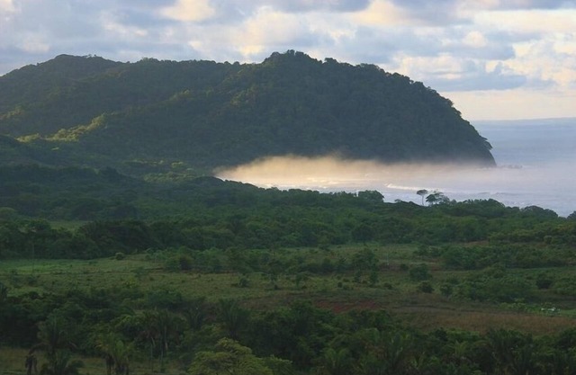 El Rancho Deluxe una experiencia ecológica en Playa Camaronal