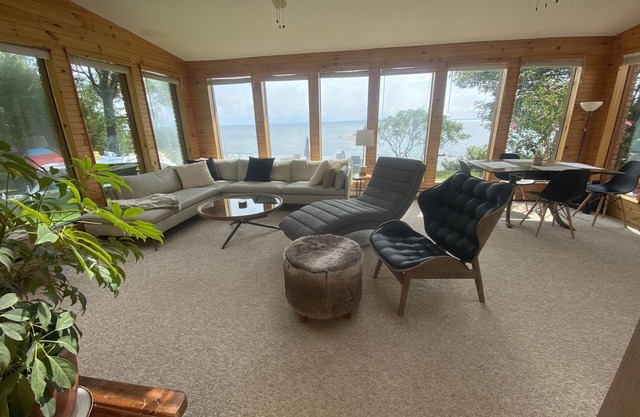 The raw beauty of Georgian Bay waterfront home