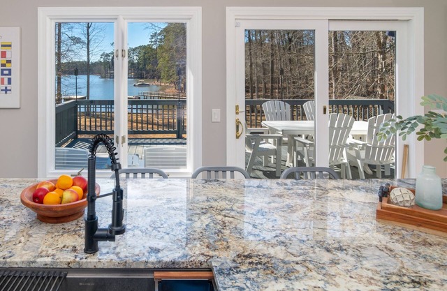 The Retreat at Lake Murray w/ direct lake access offers stunning views for R&R.