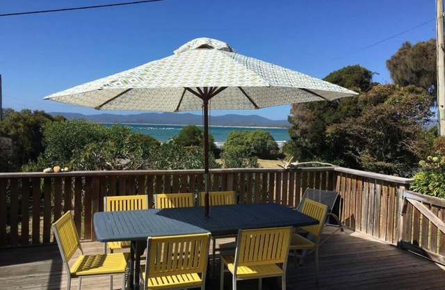The Retreat On the Esplanade at Hawley Beach