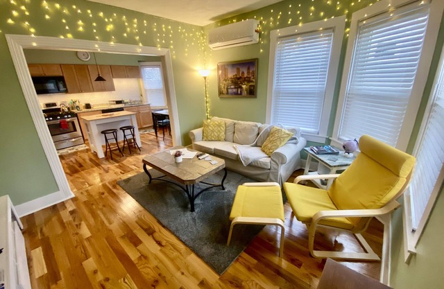 ⭐The Rhody Retreat⭐ Minutes from Downtown ⭐Modern, Spacious, Highly Rated!!!⭐