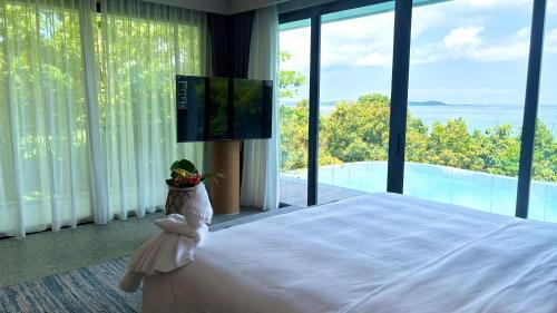 The Riahi Residences at Nirup Island