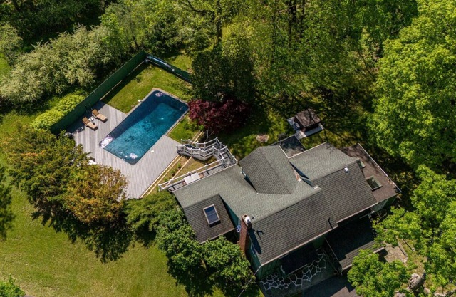 The Ridge House: Hot Tub, Pool