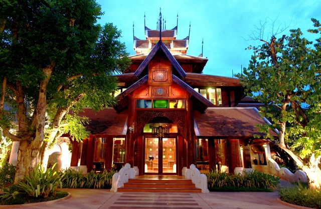 The Rim Resort