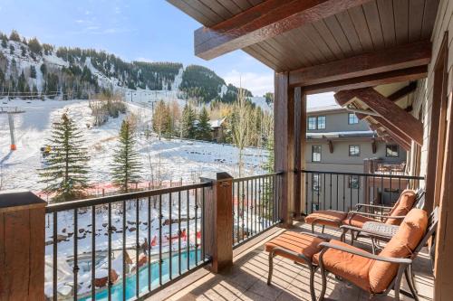 The Ritz-Carlton Club 8401, 2BR Ski-in/ski-out Residence w/Premier Ski View at Aspen Highlands