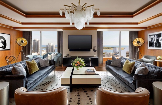 The Ritz-Carlton, Toronto