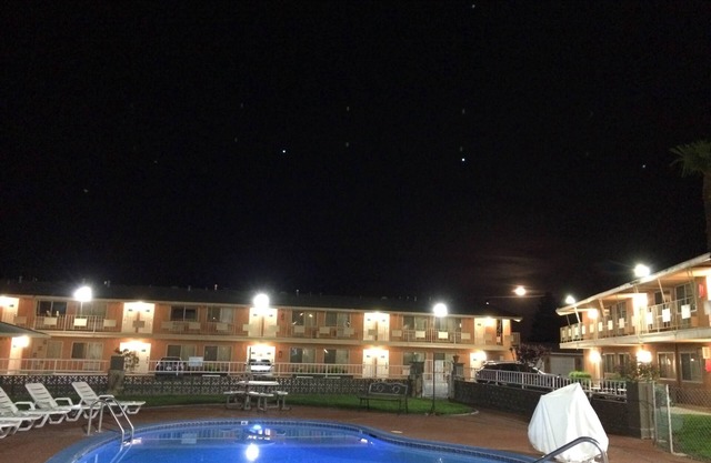 The River Inn and Suites