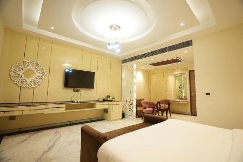 The Riverstone Inn