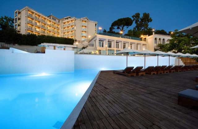 The Royal Grand Hotel Double Twin Side Sea View