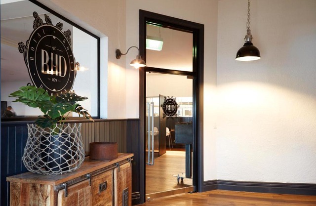 The Royal Hotel, Drouin