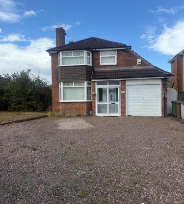 The RS Inn Homestay Premium Private Rooms With Parking Near Birmingham Airport, Parks For Solo, Couples & Family