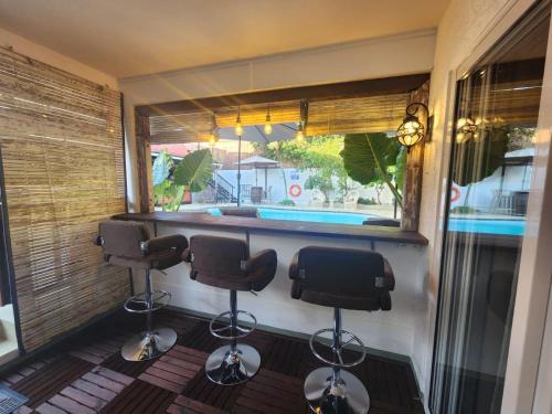 The Rustic Vintage Suite