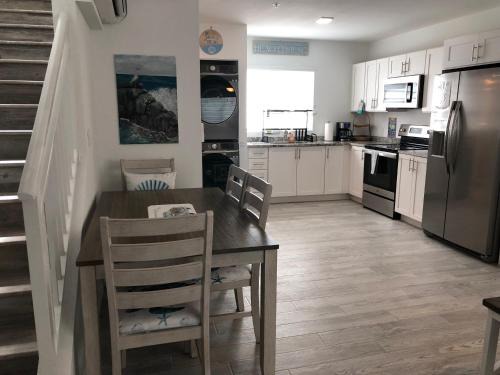 THE SANDCASTLE SUITE! Brand New 2Bedroom in Oceanfront Complex! BE THE FIRST to Visit our Condo Townhome with FREE Parking & Private Garage at Ocean Isles 38 Marathon FL KEYS! SPECIAL PRICING!