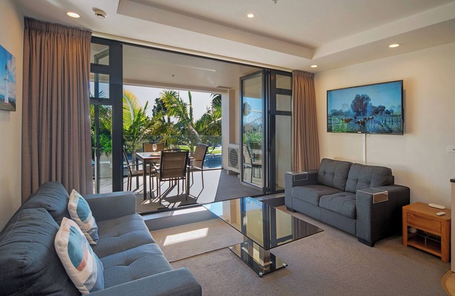 The Sands Beach Apartment - Tahunanui Beach, Nelson