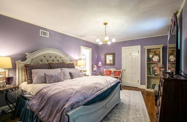The Saucer Magnolia Suite by Velvet Ditch Villas