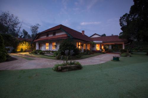 The School Estate in 200 Acres