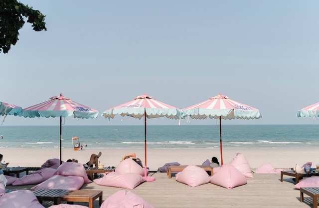 The Sea - Cret Hua Hin