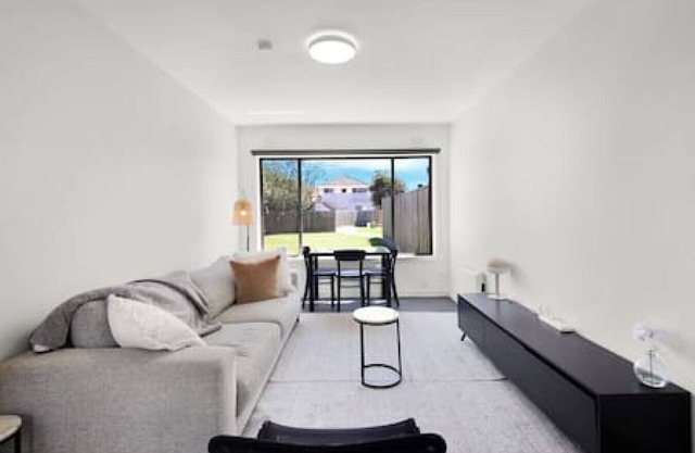 The Seaholme Beachside Escape