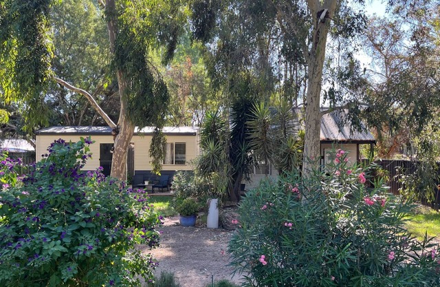 The shack located 5 minutes drive from Yarrawonga township