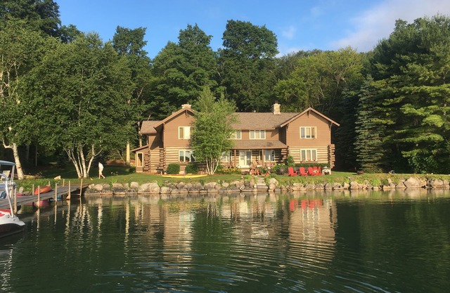 La Sombra Trails Inn- 'The Lodge' en el Lago de Valonia